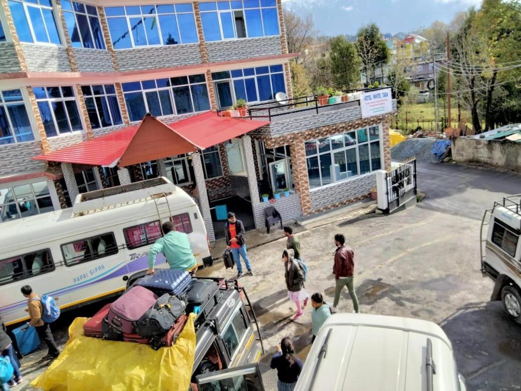 Hotel White Tara Tawang Exteriör bild