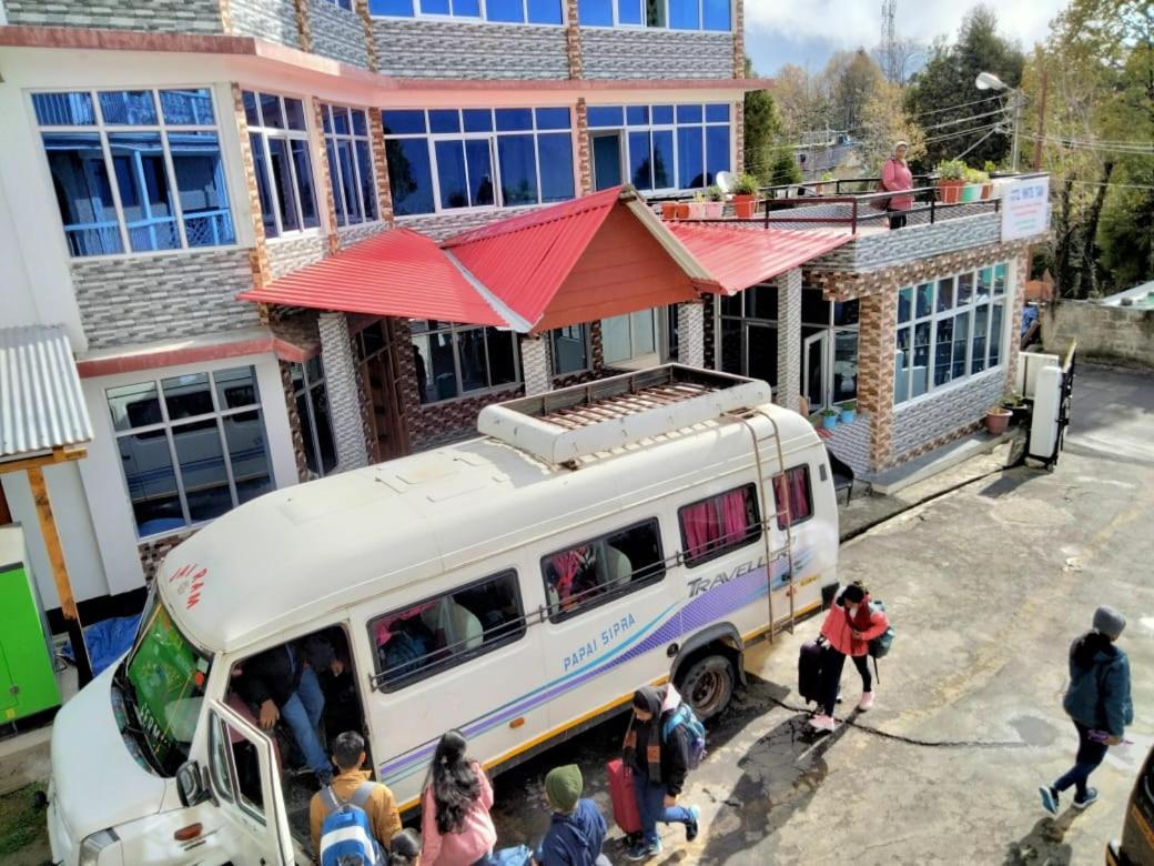 Hotel White Tara Tawang Exteriör bild